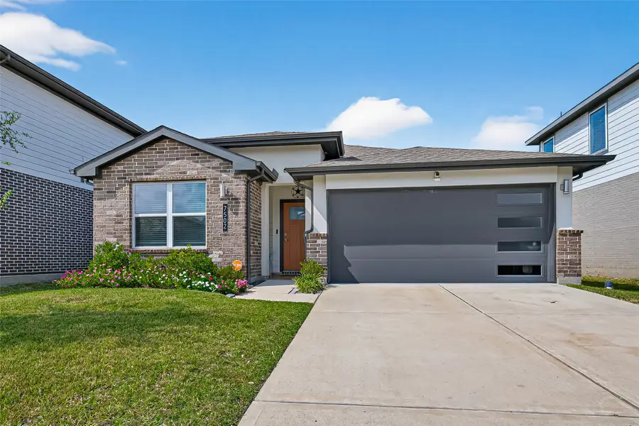 7502 Sonora Star Lane, Richmond, TX 77407 - Image #3