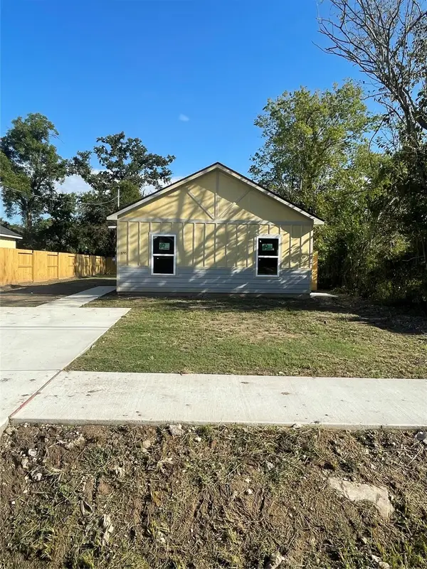 5715 Rietta Street, Houston, TX 77016