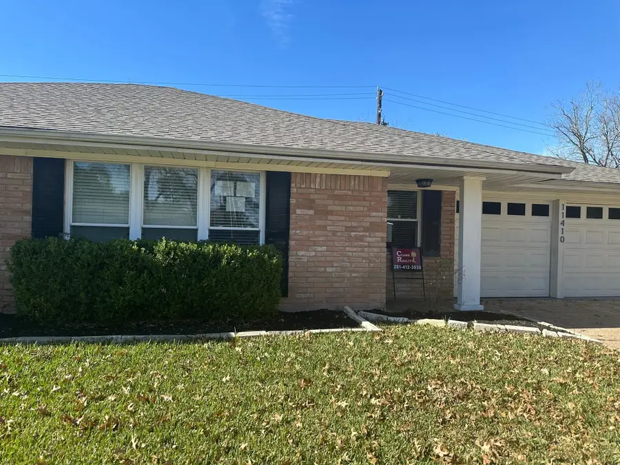 11410 Ashcroft Drive, Houston, TX 77035 - Image #2