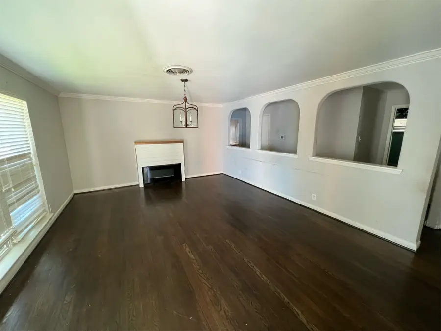 11410 Ashcroft Drive, Houston, TX 77035 - Image #3