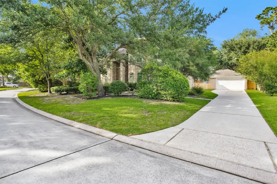 138 S Evangeline Oaks Circle, The Woodlands, TX 77384 - #2