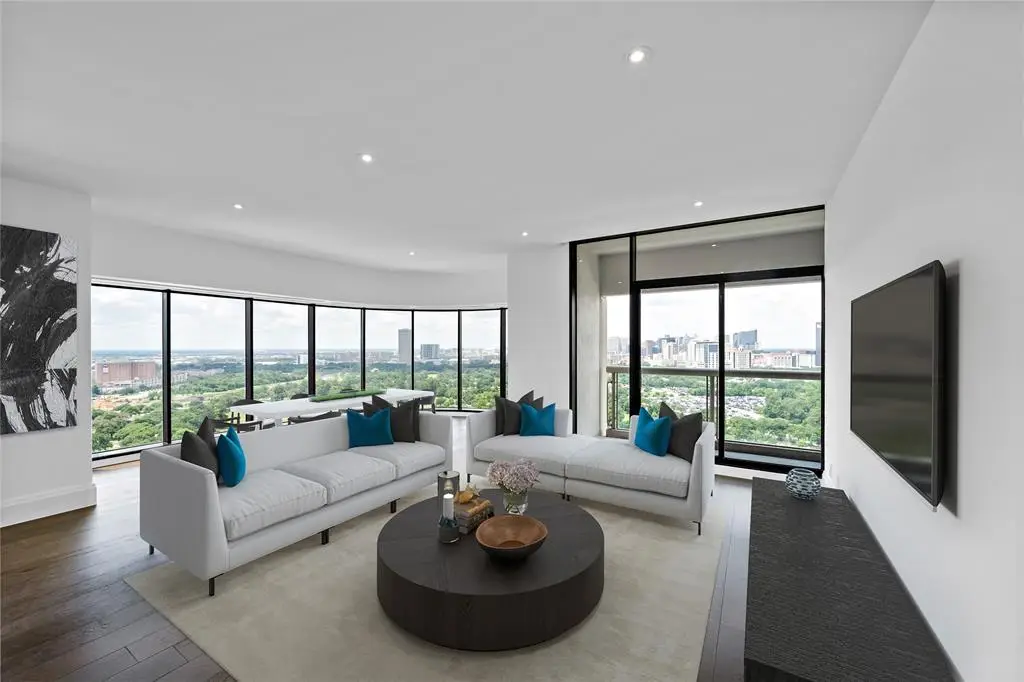 1701 Hermann Drive #21F, Houston, TX 77004 - Image #1