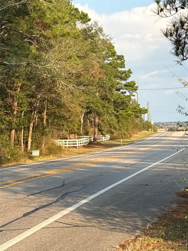 22740 W Fm 1097, Montgomery, TX 77356