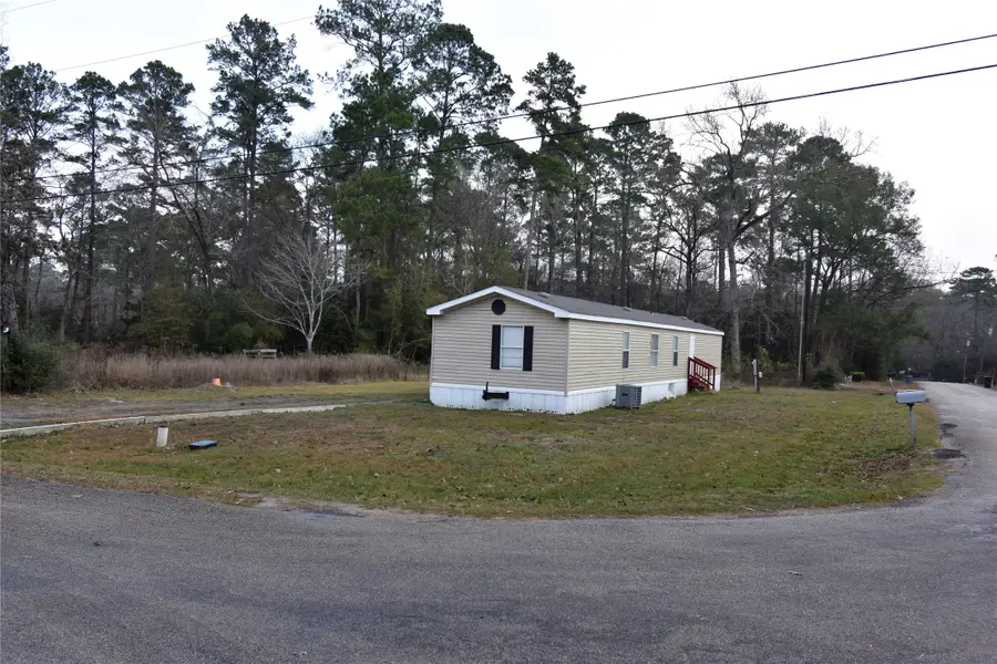 2 Lake View Lane, Huntsville, TX 77340 - Image #3