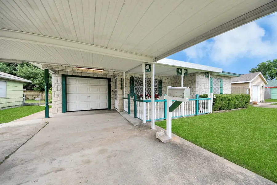 3209 Hays Street, Pasadena, TX 77503 - #3