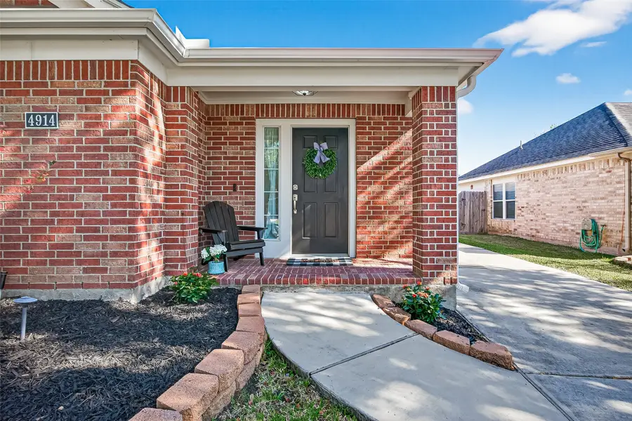 4914 Grapevine Lake Court, Richmond, TX 77407 - Image #3