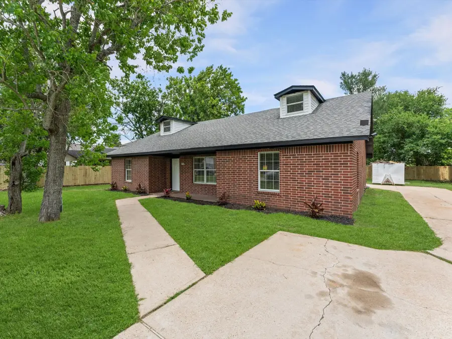 423 Masterson Street, Arcola, TX 77583 - #2