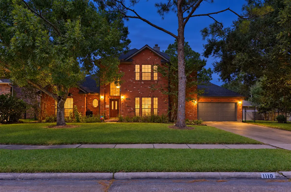 1110 Lake Estates Drive, Sugar Land, TX 77498 - #1