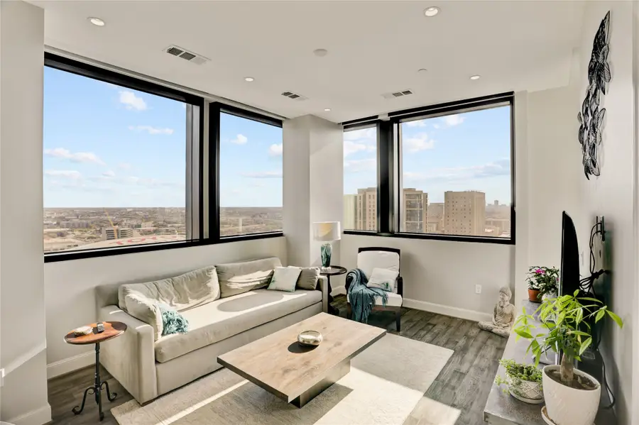 1211 Caroline Street #1804, Houston, TX 77002 - Image #2