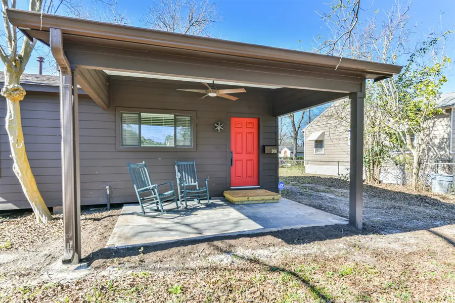 2416 S San Antonio Avenue, Pearland, TX 77581 - Image #3