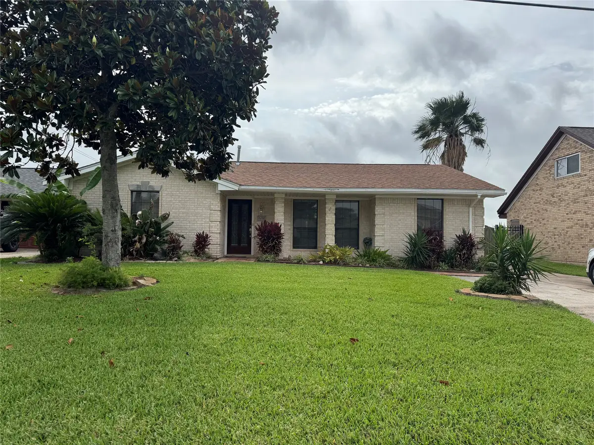 4126 17th Street N, Texas City, TX 77590 - #1