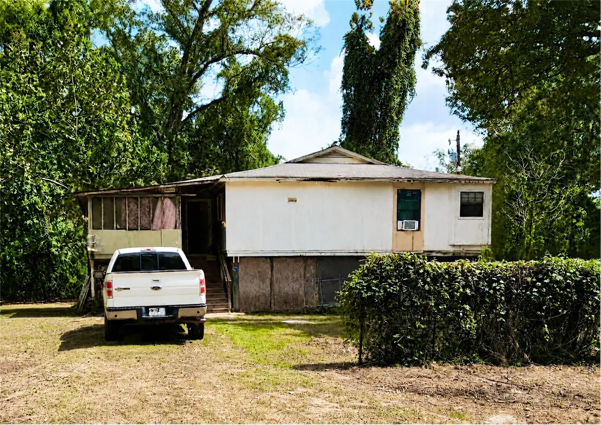 202 Trinity Road, Dayton, TX 77535 - #1