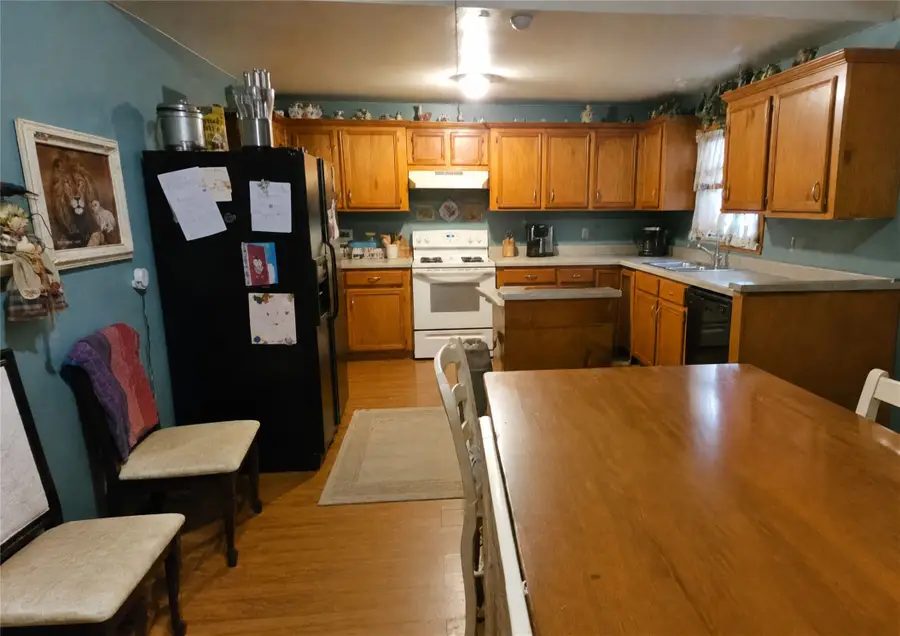 202 Trinity Road, Dayton, TX 77535 - #3
