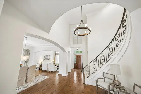 5230 Turning Leaf Lane, Sugar Land, TX 77479