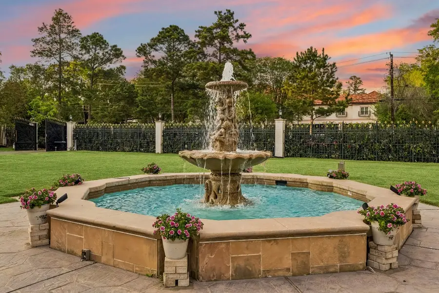 9105 Memorial Drive, Houston, TX 77024 - #2