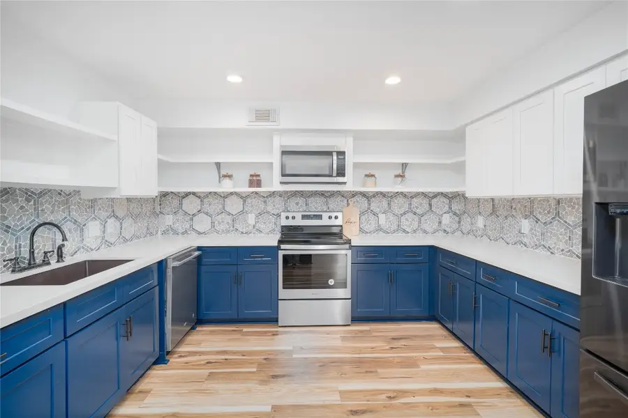 1635 Pony Lane, Wallis, TX 77485 - #2