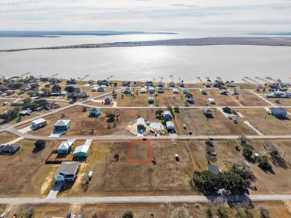 0 Swallow Dr, Palacios, TX 77465