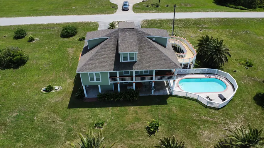 979 Rancho Caribe Drive, Crystal Beach, TX 77650 - #3