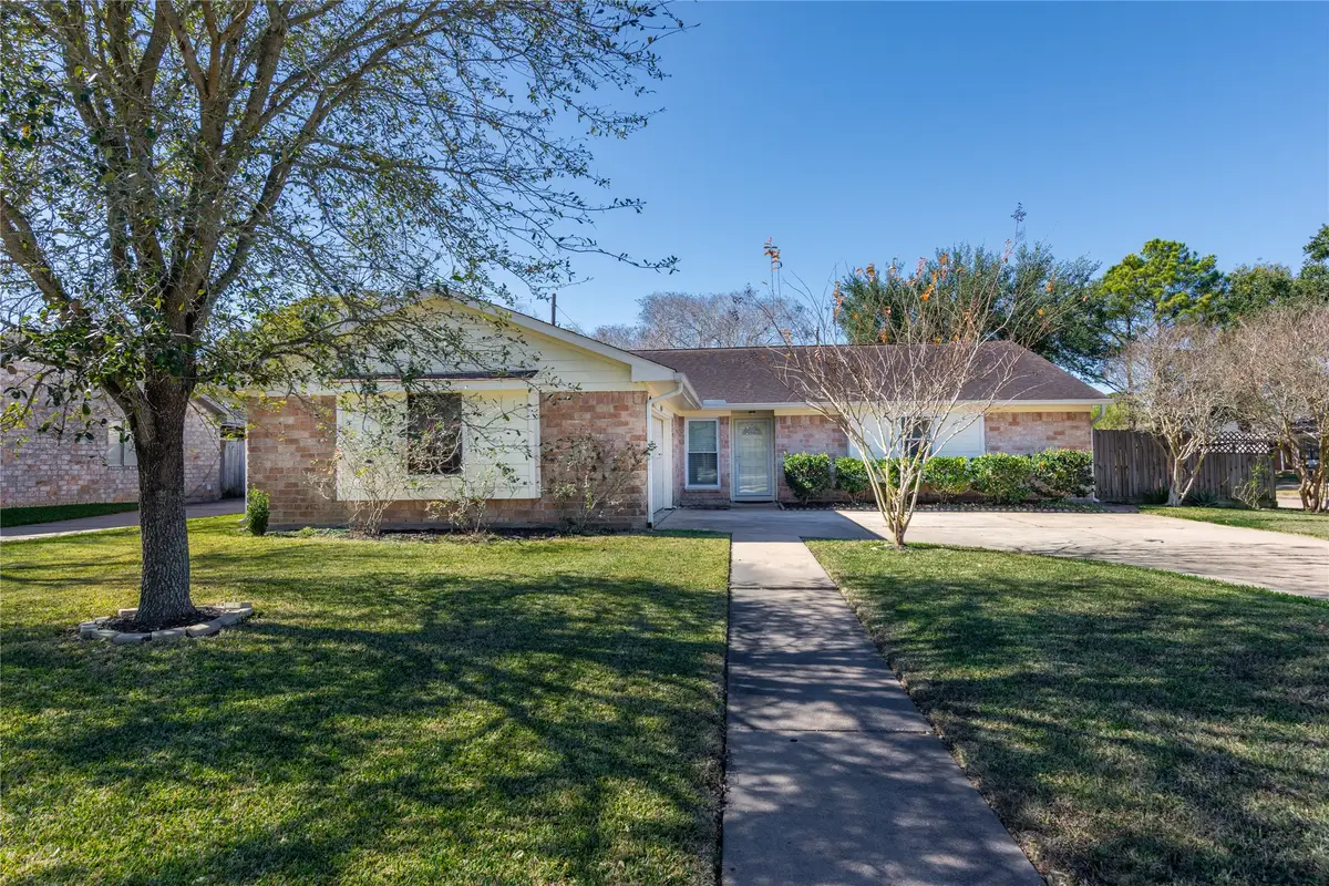 11302 Blackhawk Boulevard, Houston, TX 77089 - Image #1