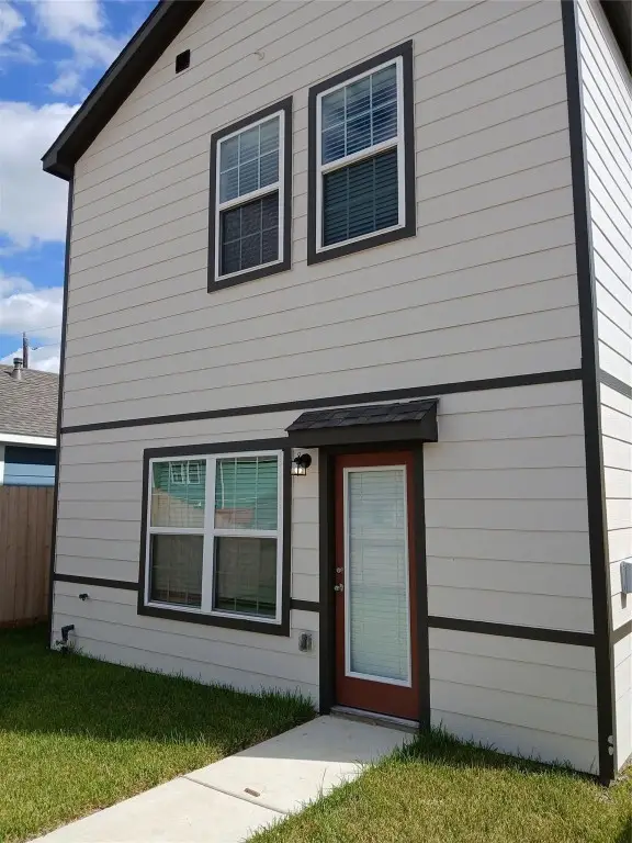 6406 Calhoun Road, Houston, TX 77021