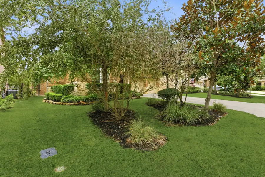 7 Camplight Court, The Woodlands, TX 77389 - Image #2