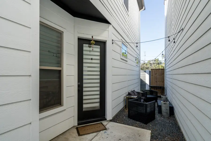 5355 Creekmont Oaks Lane, Houston, TX 77091 - Image #3