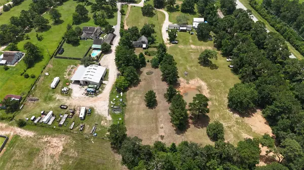14102 Pinehurst Lane, Magnolia, TX 77354