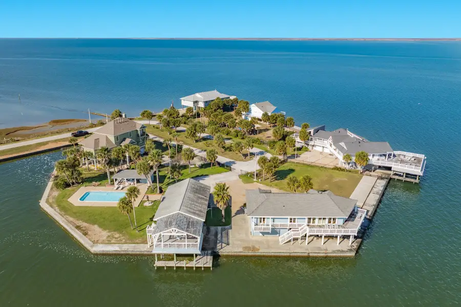 3910 & 3912 Bob Smith Road, Jamaica Beach, TX 77554 - #2