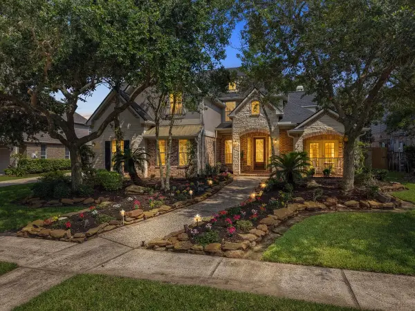 5214 Blue Cypress Lane, League City, TX 77573