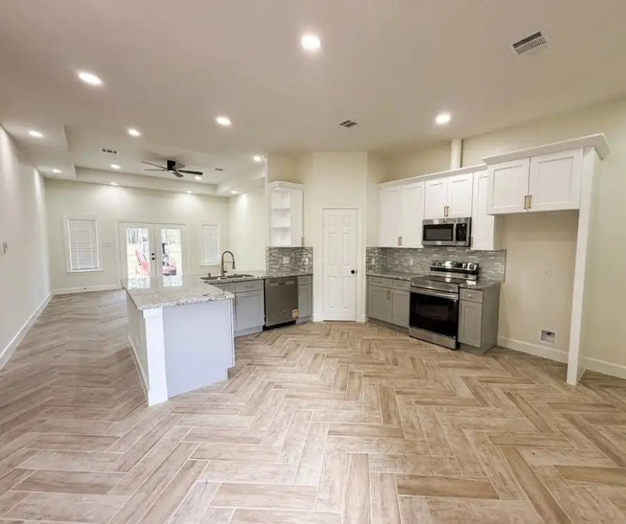 107 County Road 3372, Cleveland, TX 77327 - Image #3