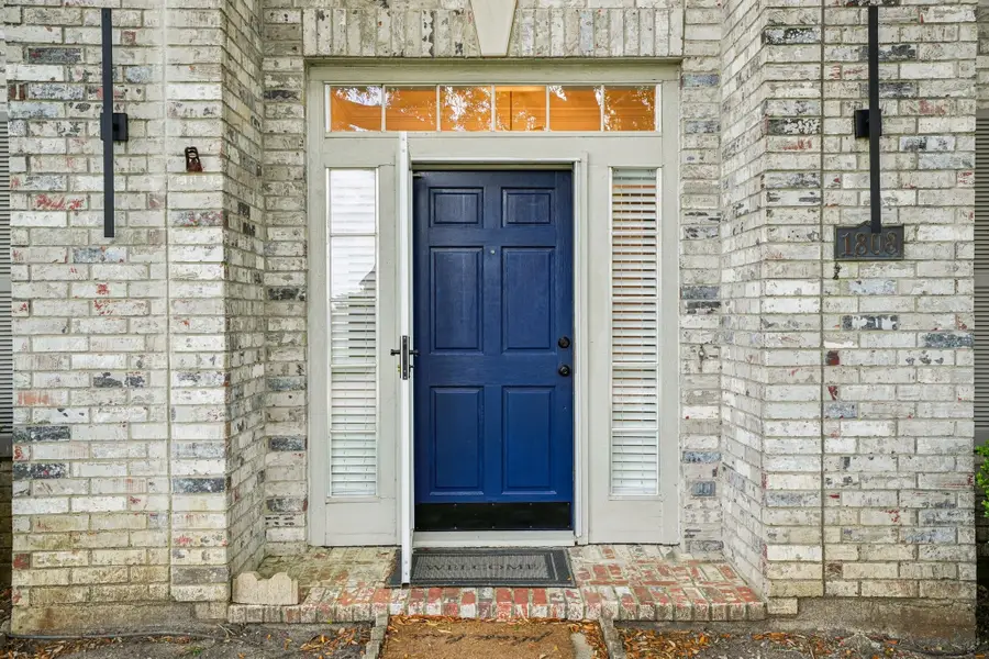 1808 N Mission Circle, Friendswood, TX 77546 - #3