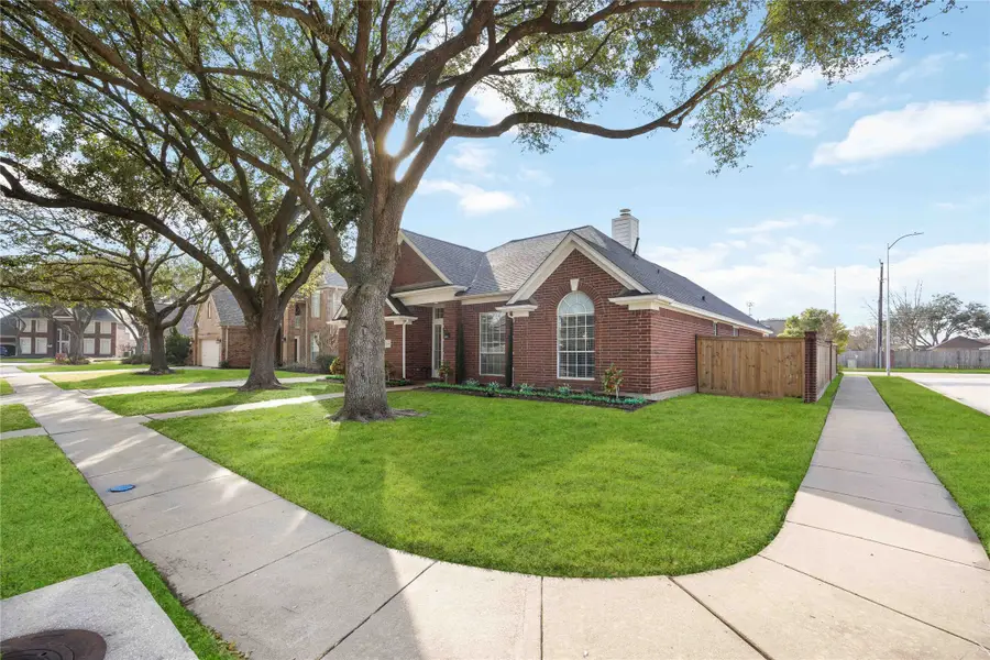 1818 Wynforest Drive, Deer Park, TX 77536 - #2