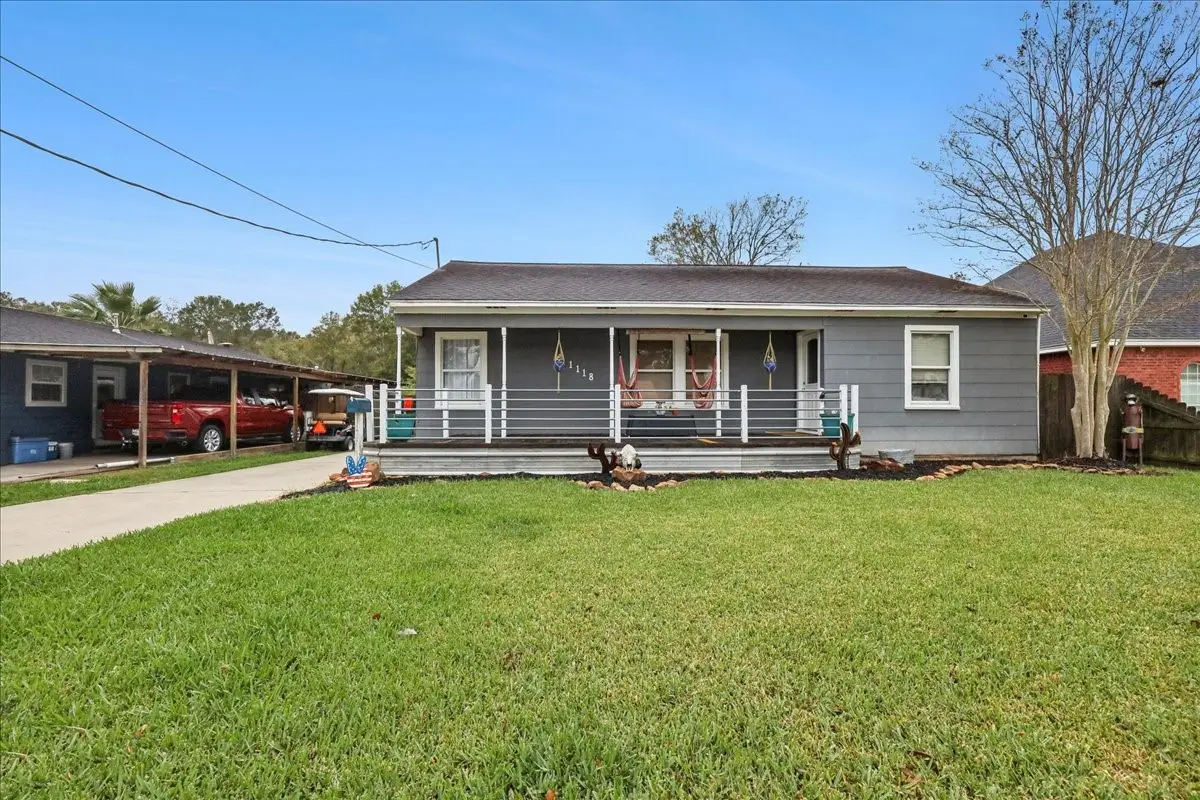 1118 West Drive, Port Neches, TX 77651 - Image #1