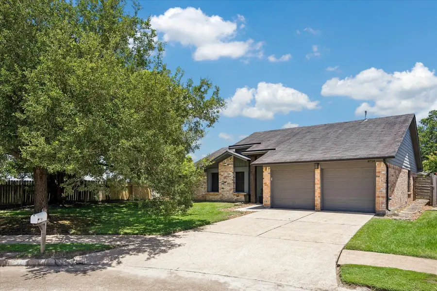 8714 Parkcrest Forest Drive, Houston, TX 77088 - #3