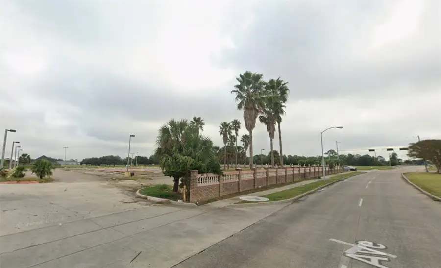 7700 9th Avenue, Port Arthur, TX 77642 - #3