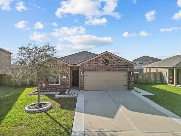 2215 Manta Way, Texas City, TX 77568