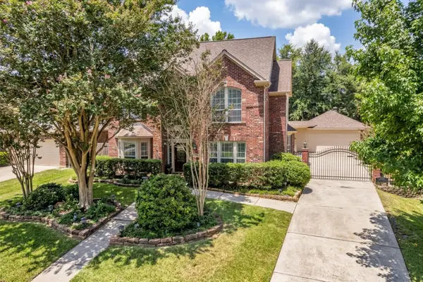 79 W Shale Creek Circle, The Woodlands, TX 77382