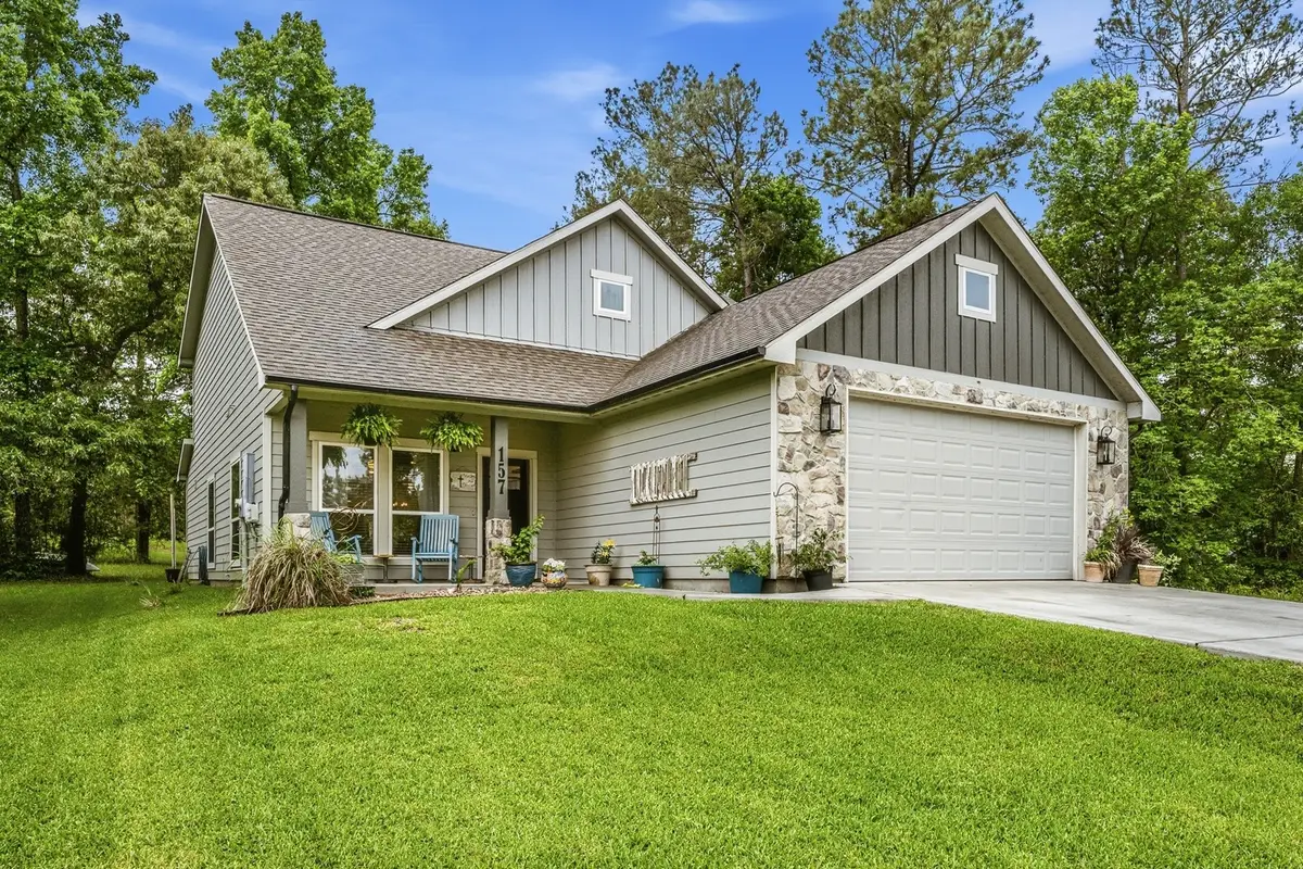 157 N Forest Drive, Huntsville, TX 77340 - #1
