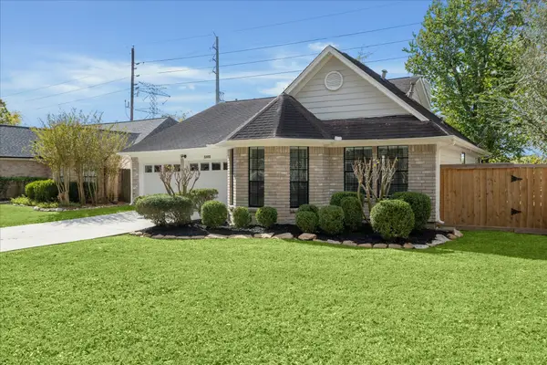 3102 Great Lakes Avenue, Sugar Land, TX 77479