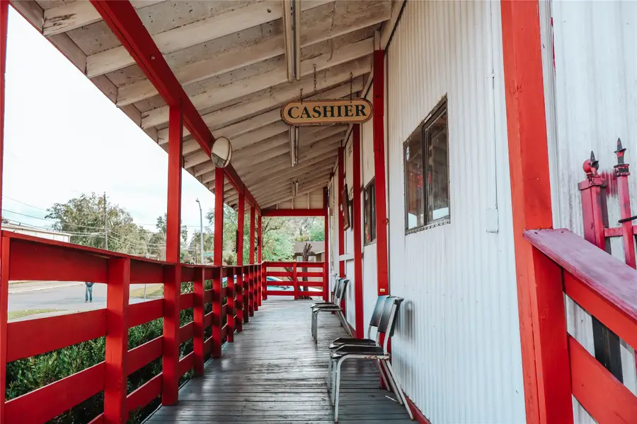 8110 Southbank Street, Houston, TX 77033 - Image #2