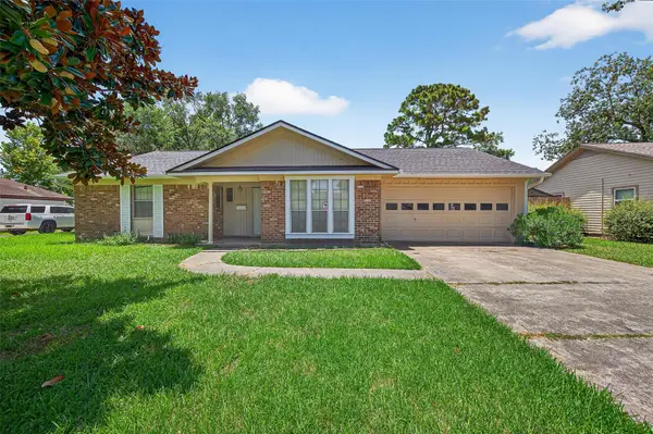 10318 Belfast Road, La Porte, TX 77571