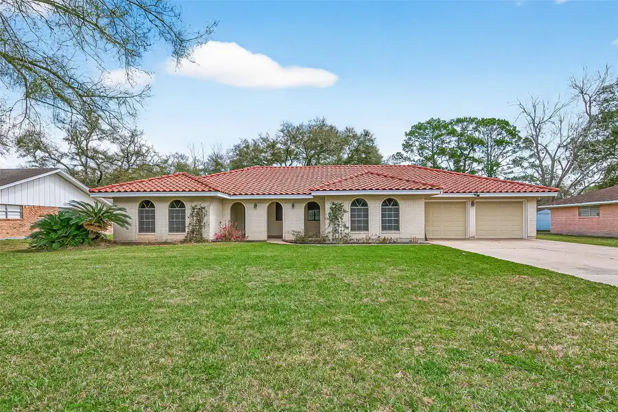 5607 Avenue M 1/2, Santa Fe, TX 77510 - #2