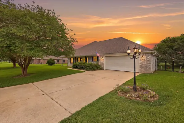 8565 Sunflower Lane, Beaumont, TX 77705