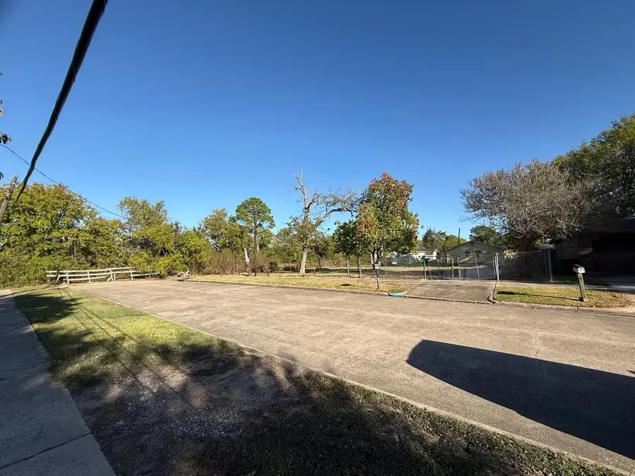 200 Avenue K, Baytown, TX 77520 - Image #2