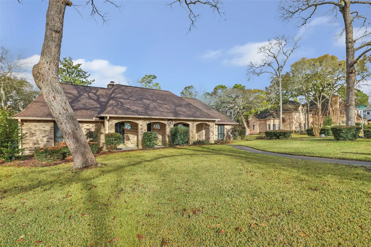 26 Royal Dalton Circle, Conroe, TX 77304 - Image #1