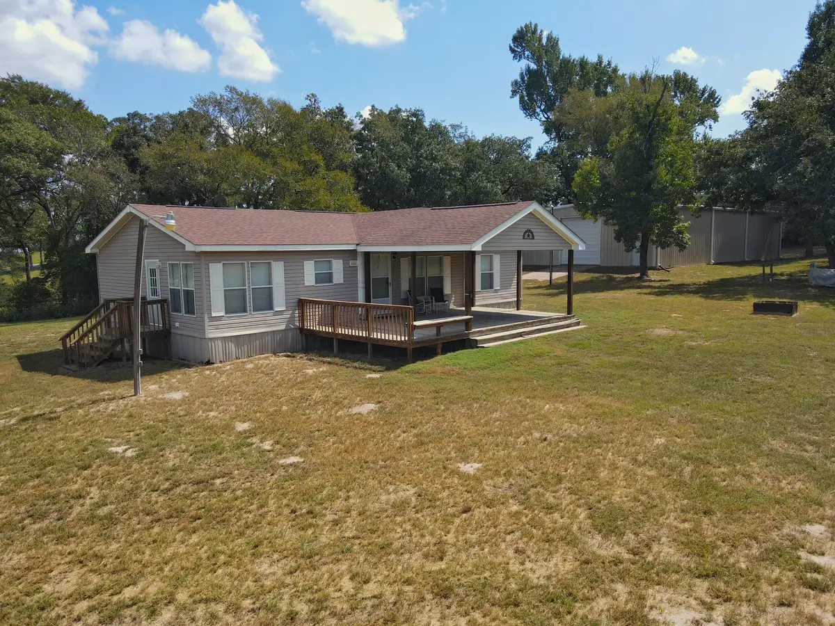 25421 I-45 Feeder Rd S, Buffalo, TX 75831 - #1