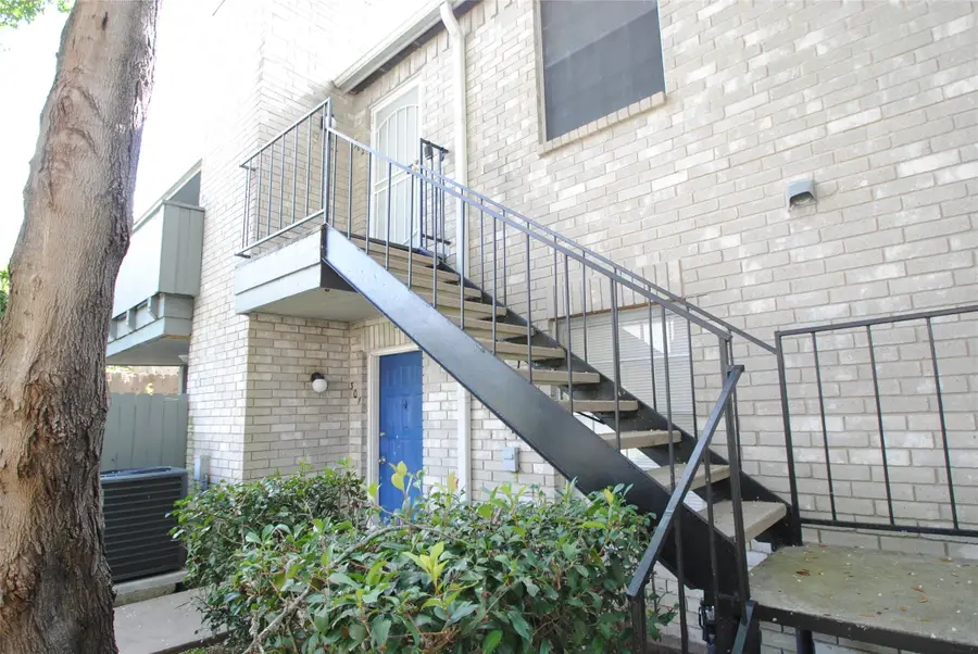 9797 Leawood Boulevard #302, Houston, TX 77099 - #2