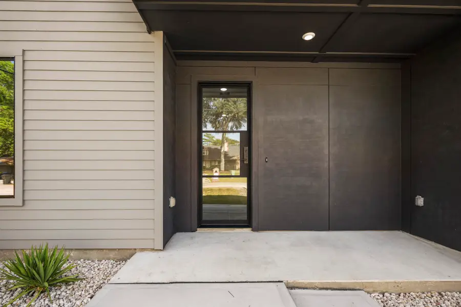 10728 Twin Oak Dr, Conroe, TX 77385 - #2