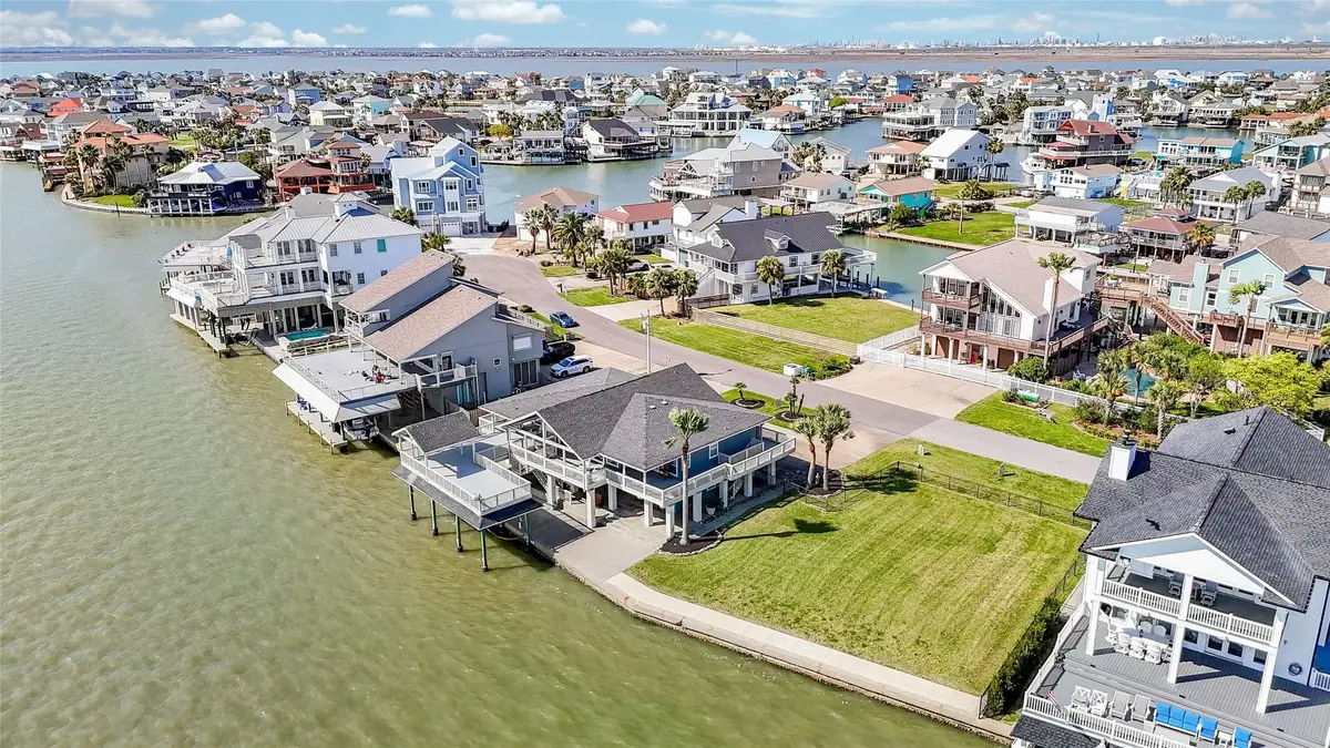 0 Palmetto, Tiki Island, TX 77554 - #1