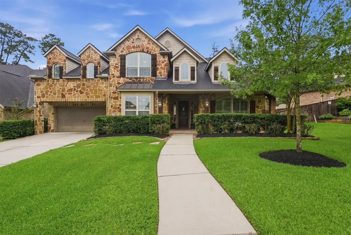 210 Fox Squirrel Court, Pinehurst, TX 77362 - #1